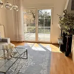 公寓 Entire House With The View And Garage